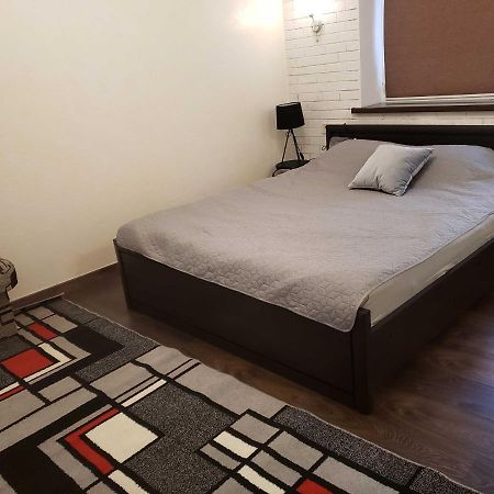 Unique 1 Bd Apt Dt W/Free Parking And Wi-Fi Apartment Chisinau Bagian luar foto