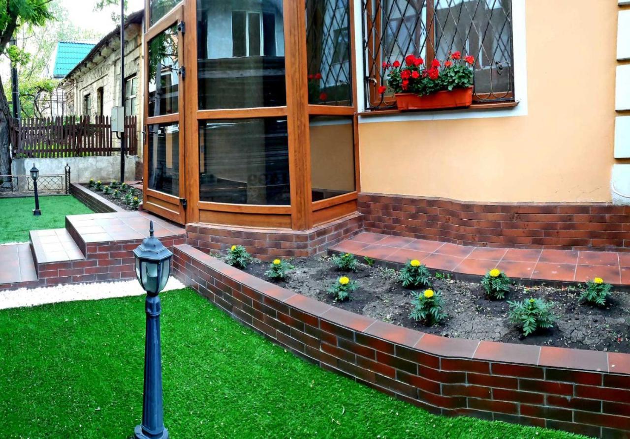 Unique 1 Bd Apt Dt W/Free Parking And Wi-Fi Apartment Chisinau Bagian luar foto