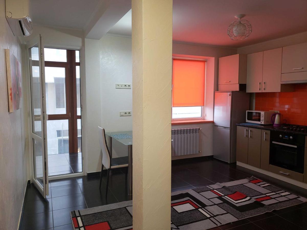 Unique 1 Bd Apt Dt W/Free Parking And Wi-Fi Apartment Chisinau Bagian luar foto