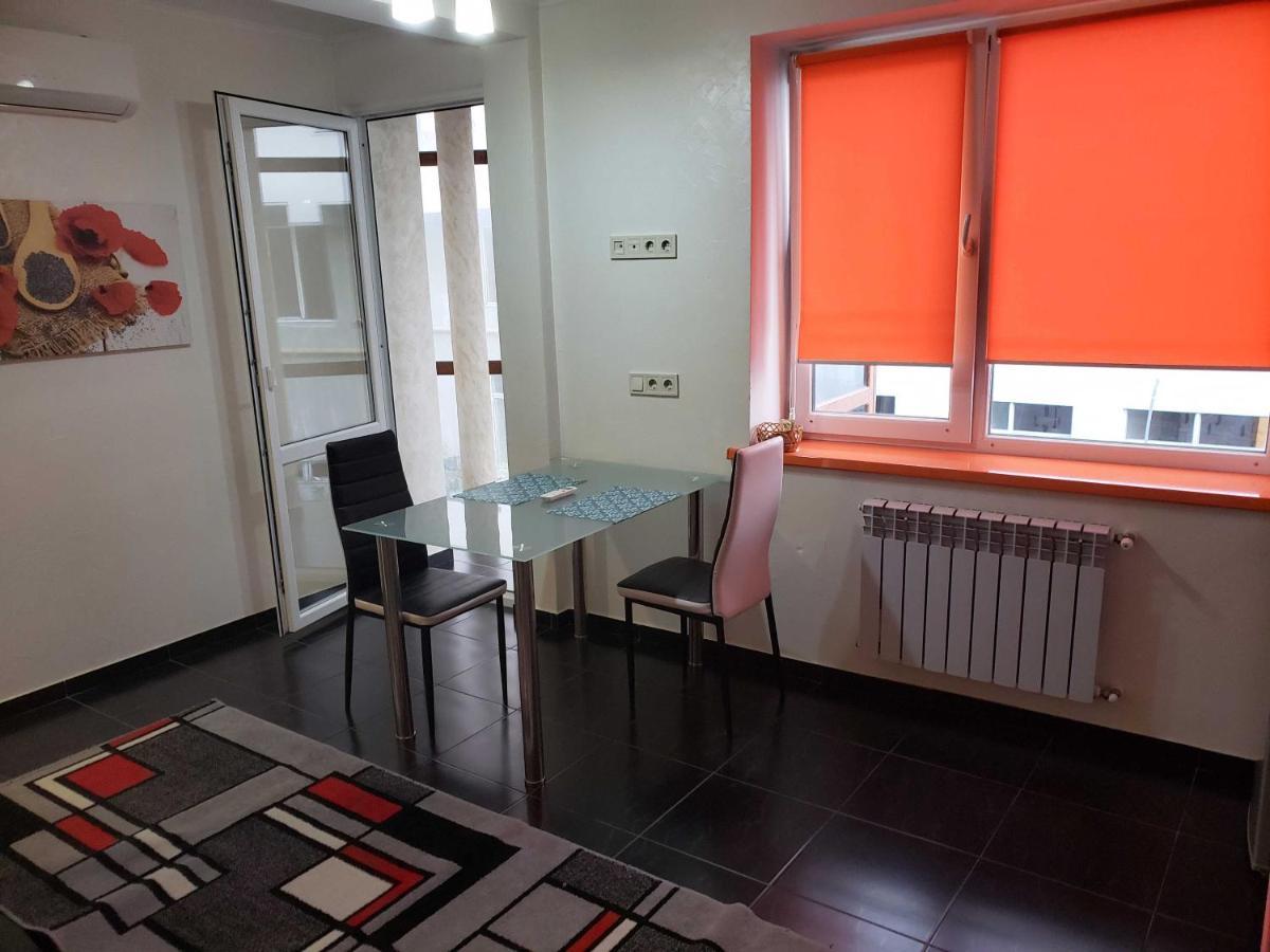 Unique 1 Bd Apt Dt W/Free Parking And Wi-Fi Apartment Chisinau Bagian luar foto