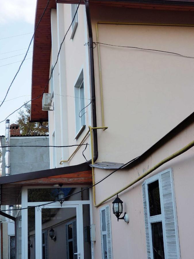 Unique 1 Bd Apt Dt W/Free Parking And Wi-Fi Apartment Chisinau Bagian luar foto