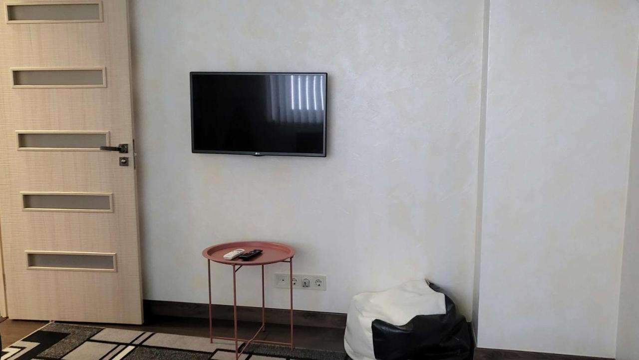 Unique 1 Bd Apt Dt W/Free Parking And Wi-Fi Apartment Chisinau Bagian luar foto